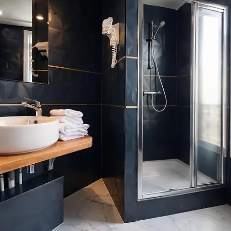 ホテル オテル ティルド 3*