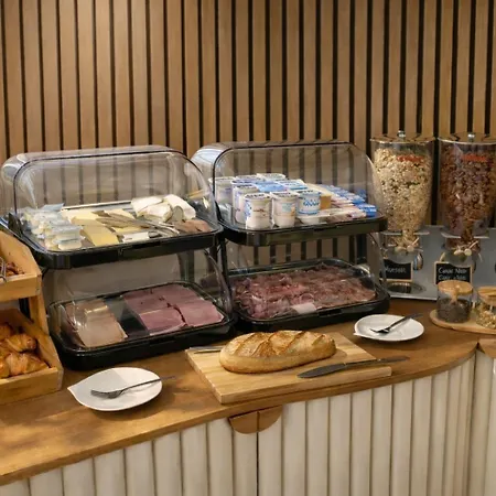 オテル ティルド ホテル パリ