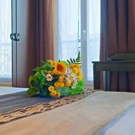 Отель Tilde 3*